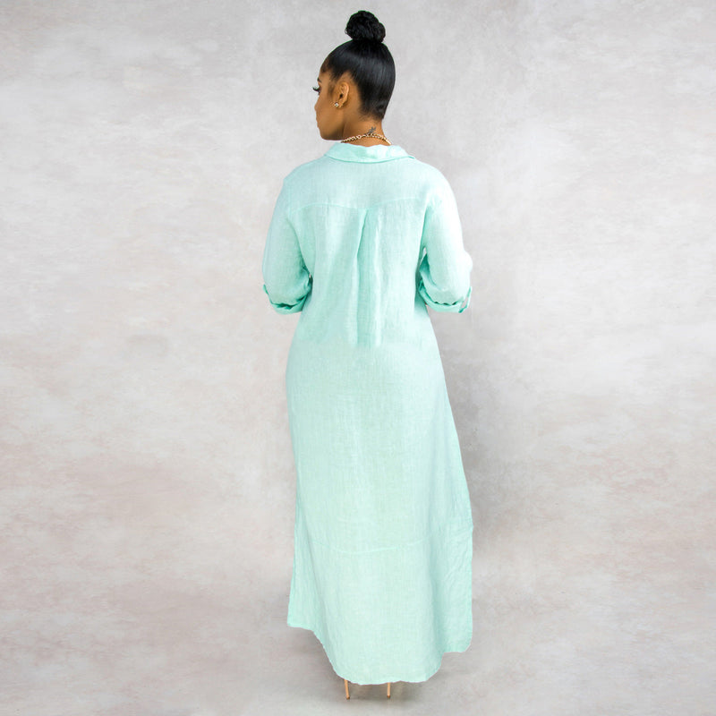 Well Tailored Shirt with a Graceful Silhouette