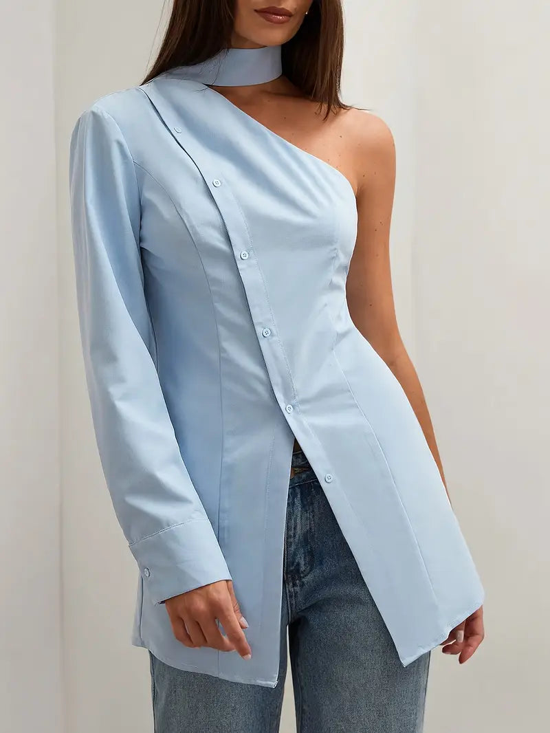Beautifully Finished Blouse in a Timeless Design