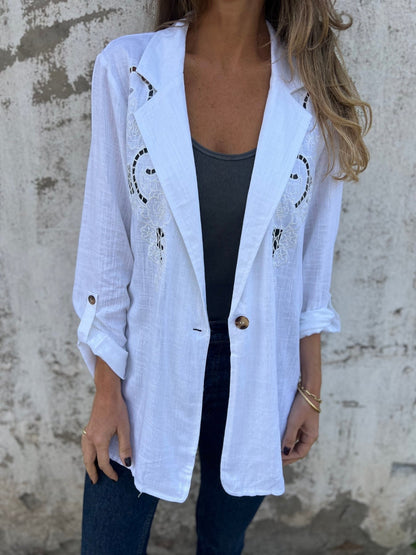 Sophisticated Shirt with a Clean Classic Look