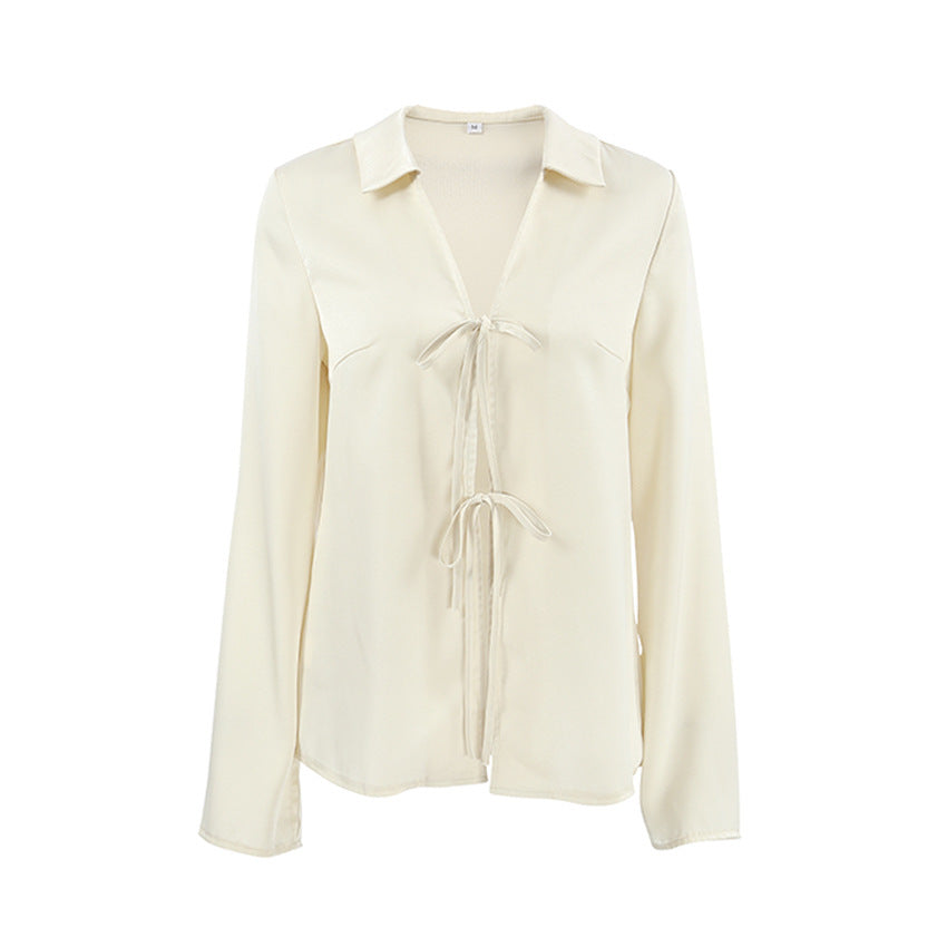 Sophisticated Blouse with a Clean Classic Look