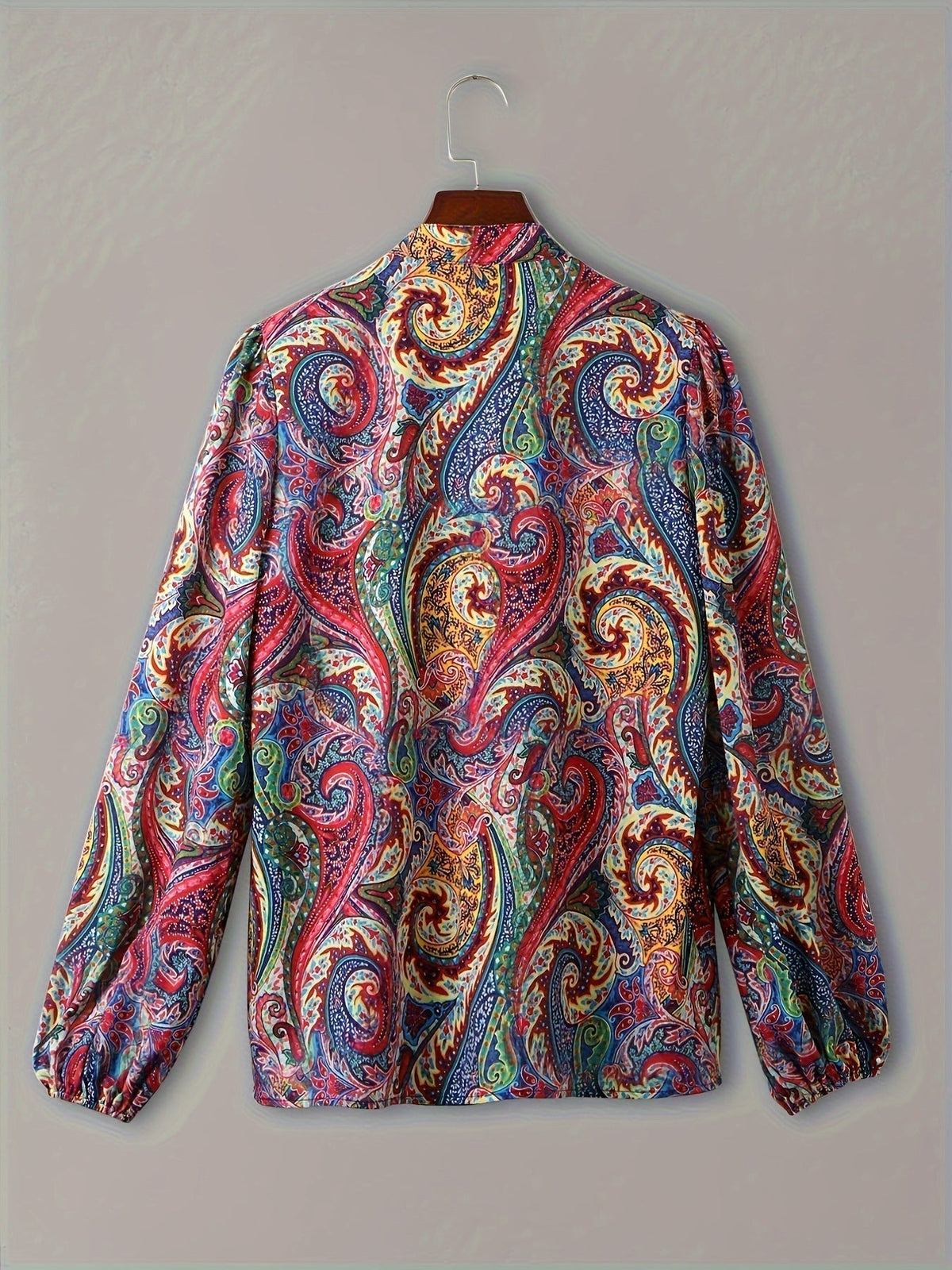 Classic Vintage & Enduringly Stylish Blouse