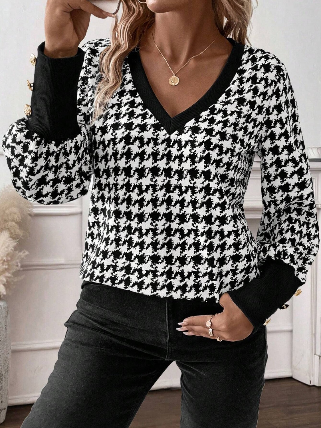 Elegantly Styled T-Shirt for Everyday Wear
