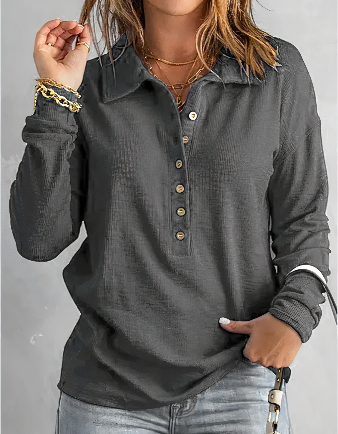 Beautifully Finished Shirt in a Timeless Design