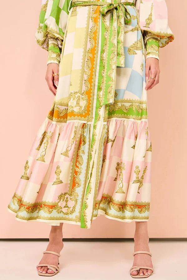 Well Tailored Dress with a Graceful Silhouette
