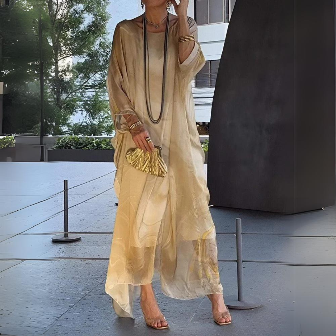 Classic Vintage Dress with a Flattering Fit
