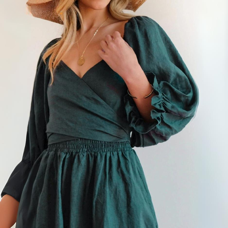 Beautifully Crafted Dress in a Classic Style