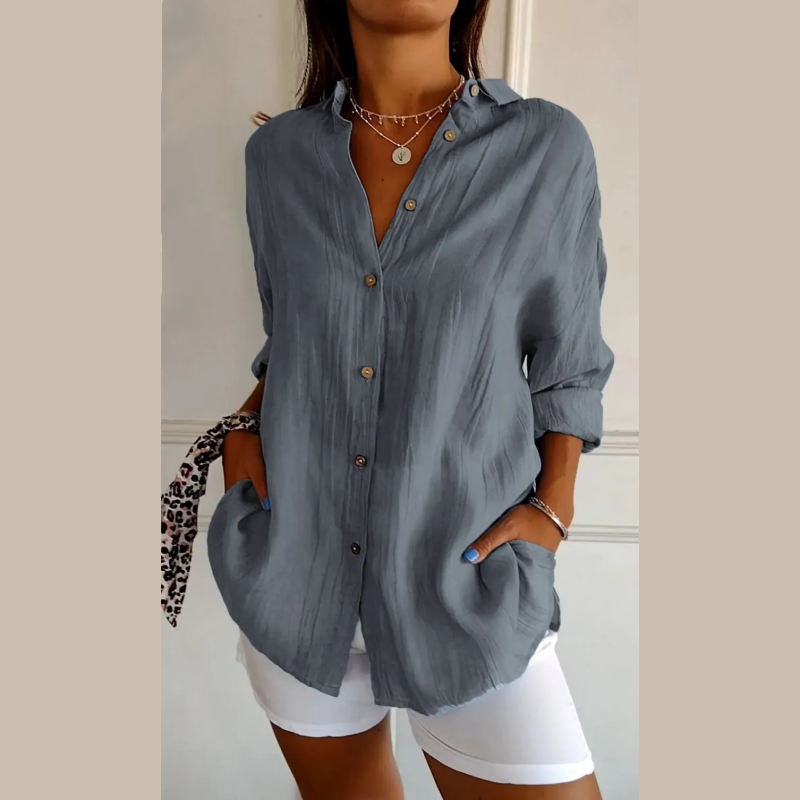 Classic Vintage Shirt with a Flattering Fit