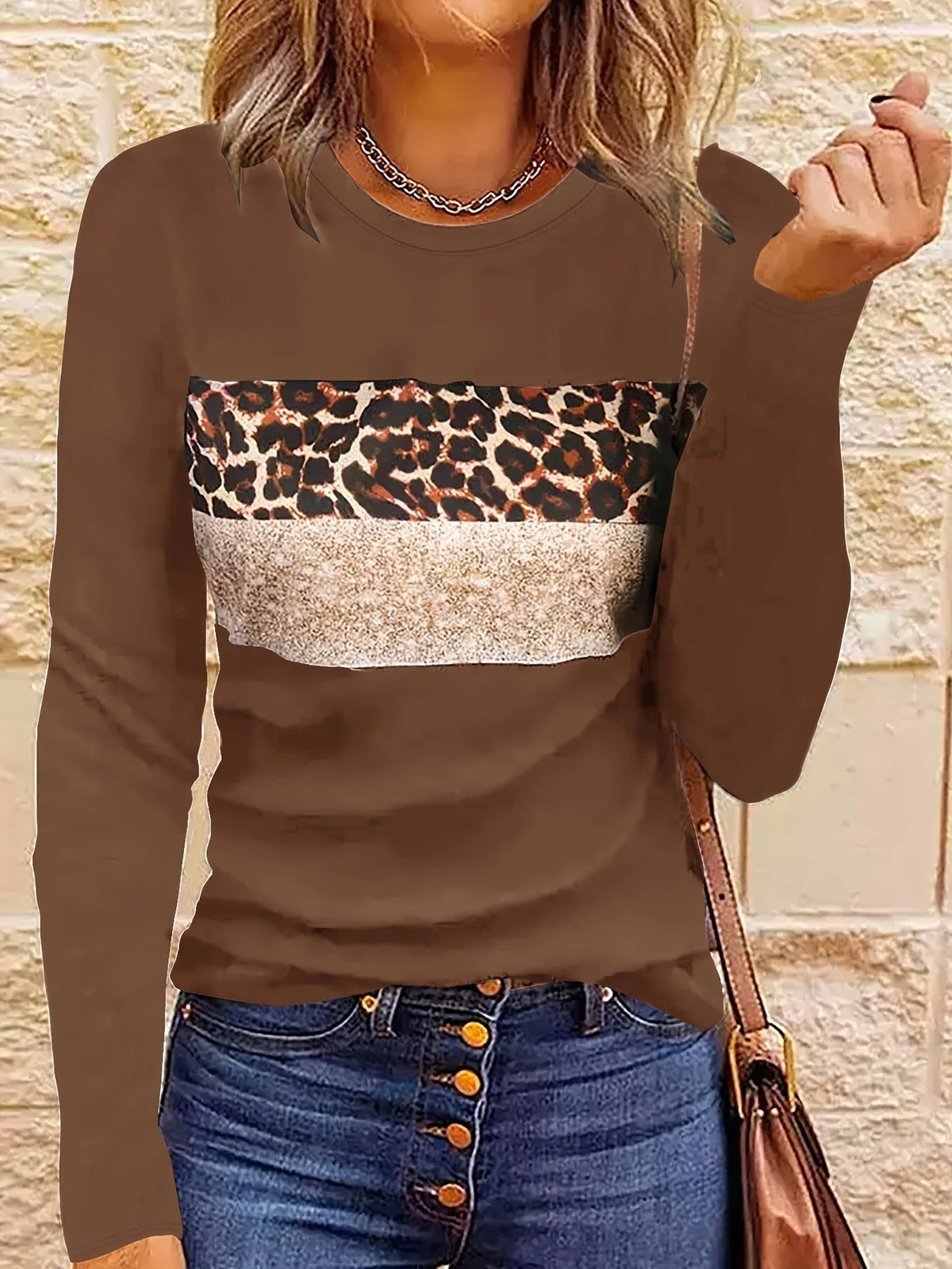 Classic Vintage Shirt with a Flattering Fit