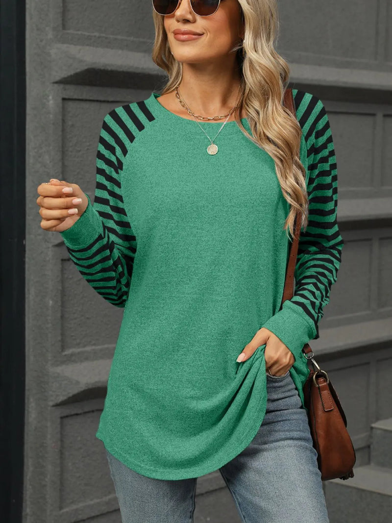 Well Tailored T-Shirt with a Graceful Silhouette
