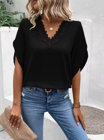 Effortlessly Elegant Shirt with a Timeless Design