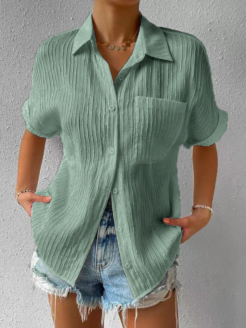 Well Tailored Shirt with a Graceful Silhouette