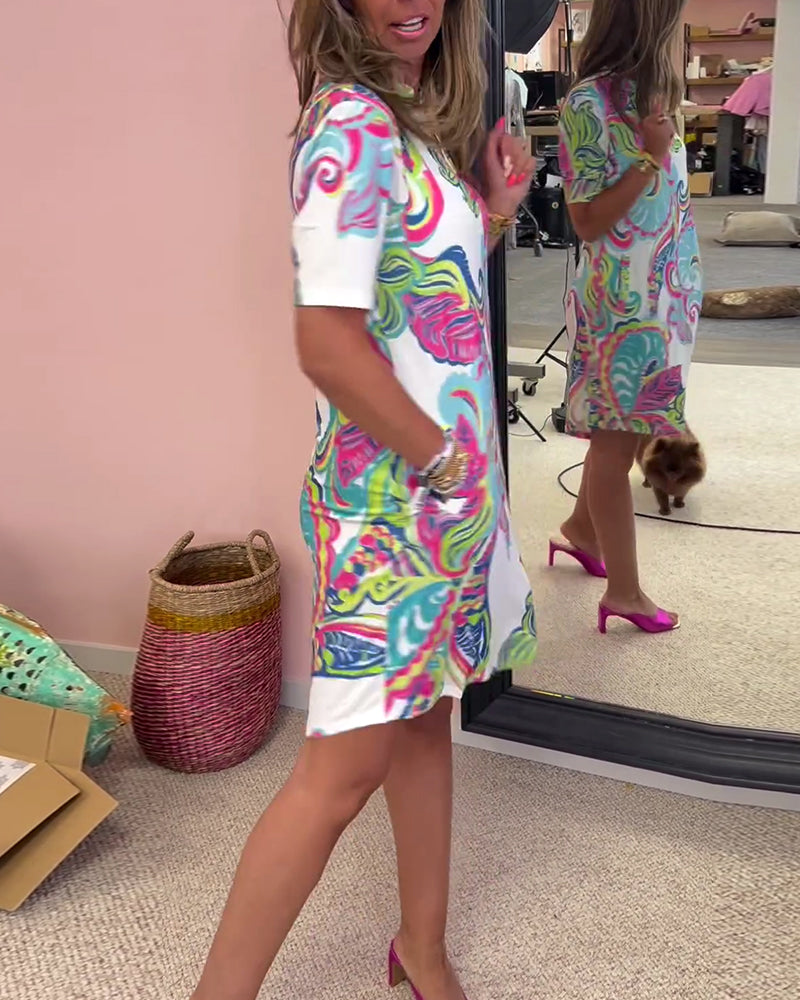 Classic Vintage Dress with a Flattering Fit