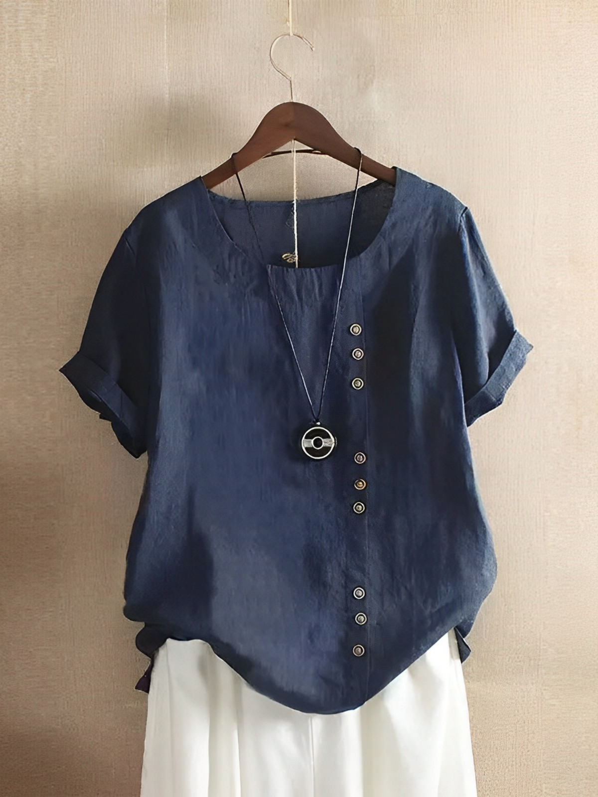 Beautifully Finished Shirt in a Timeless Design