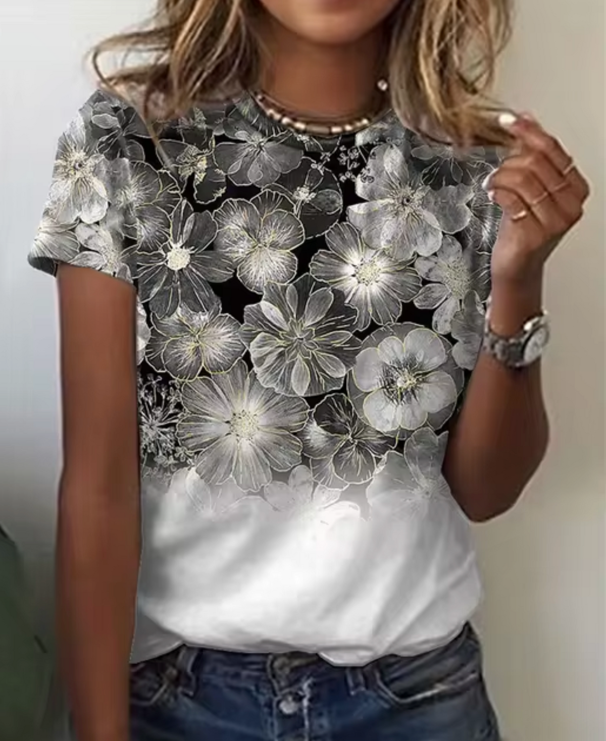 Classic Vintage Shirt with a Flattering Fit