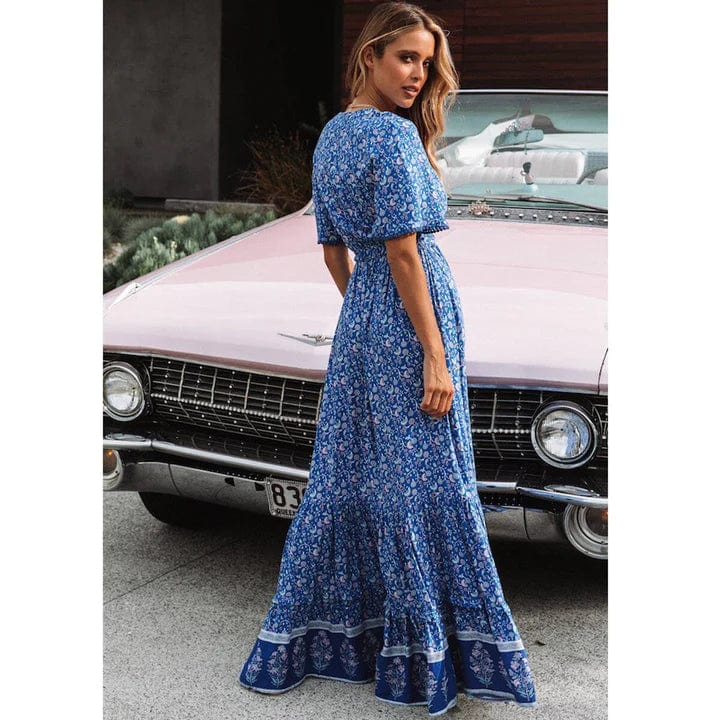 Classic Vintage & Enduringly Stylish Dress
