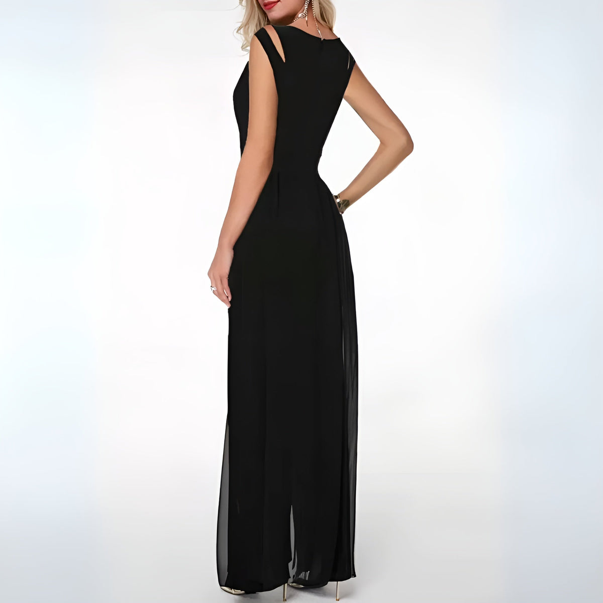 Sophisticated Dress with a Clean Classic Look