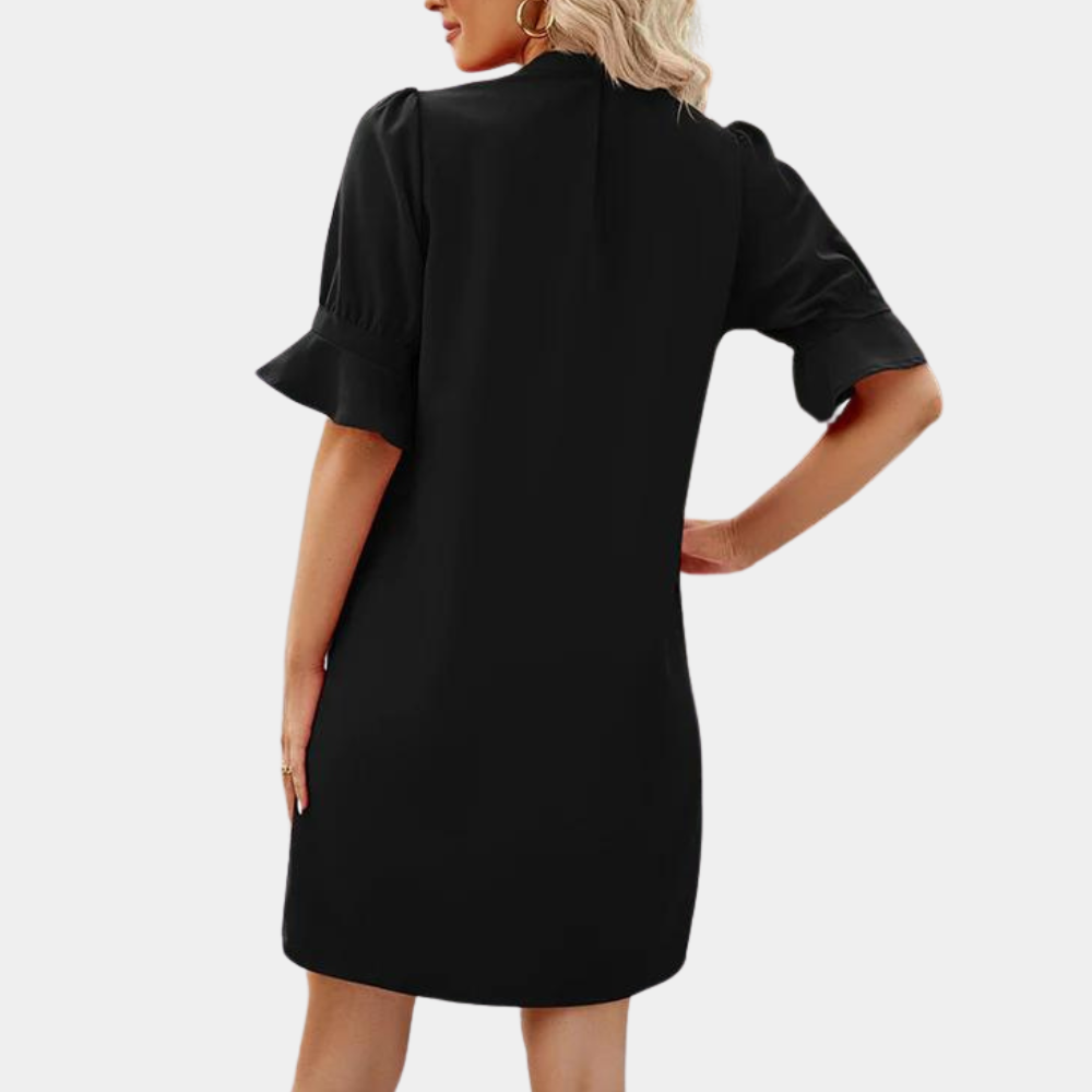 Beautifully Finished Blouse in a Timeless Design