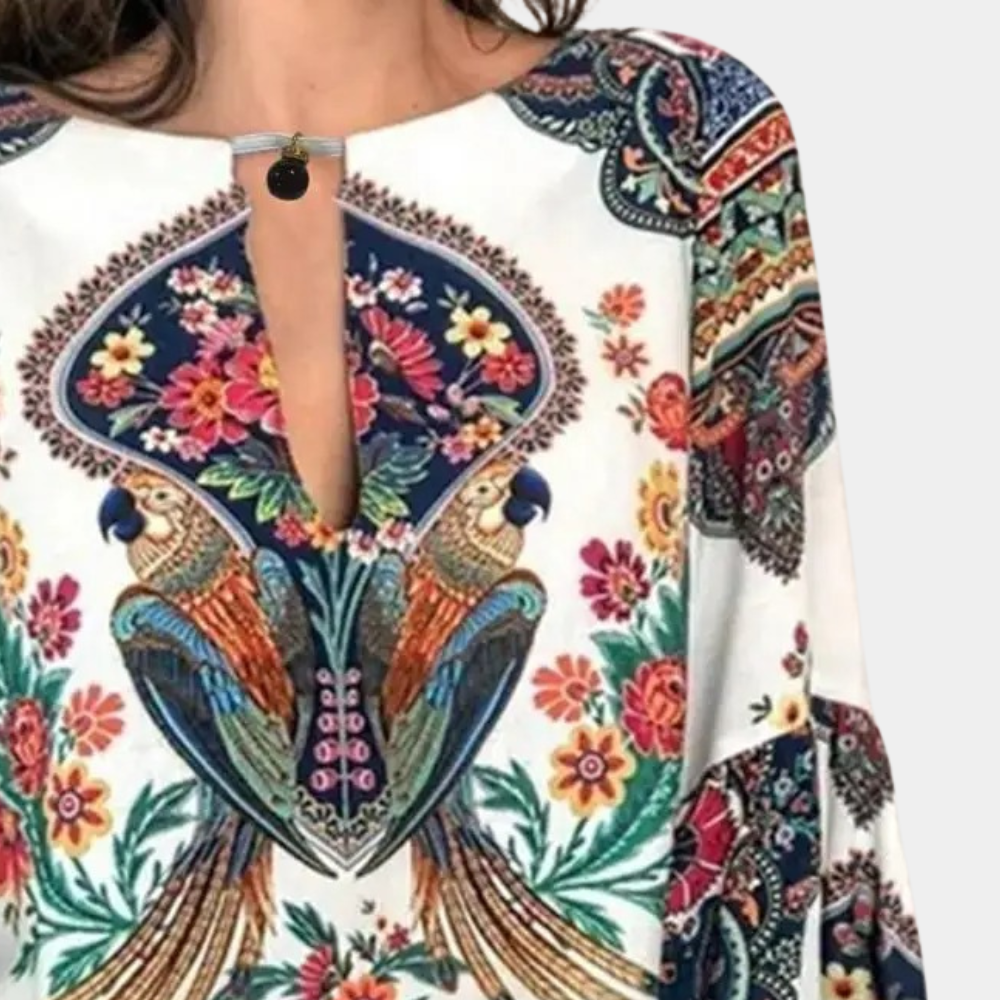 Well Tailored Blouse with a Graceful Silhouette