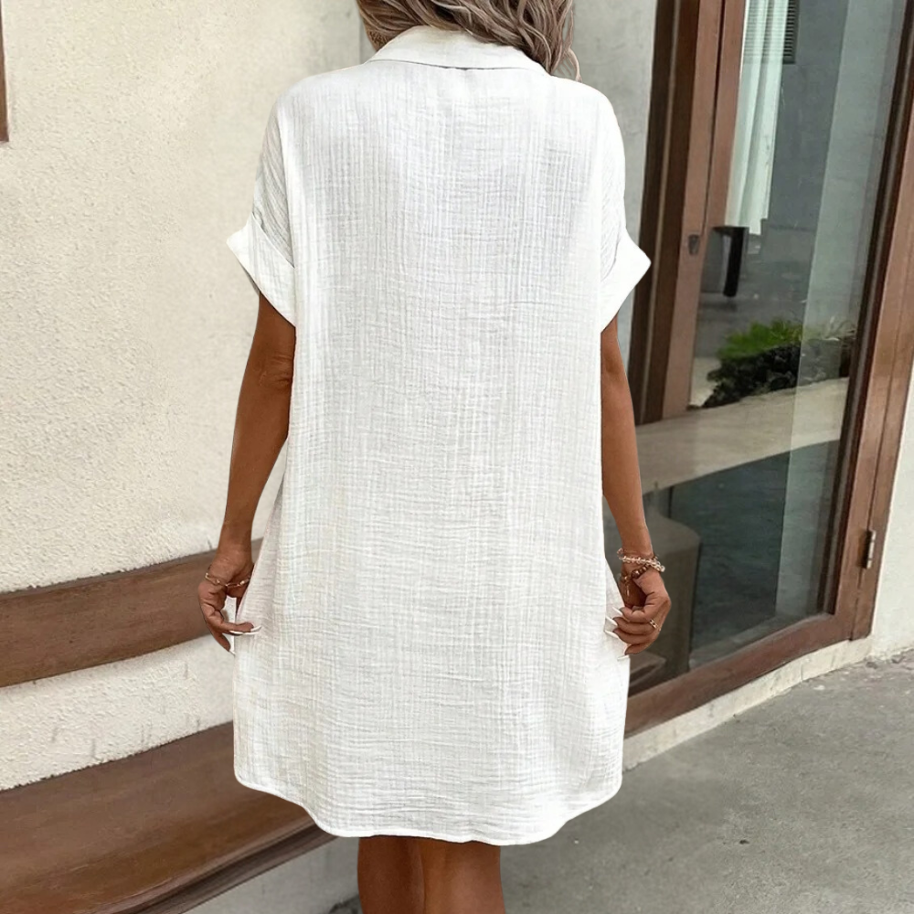 Beautifully Finished Dress in a Timeless Design