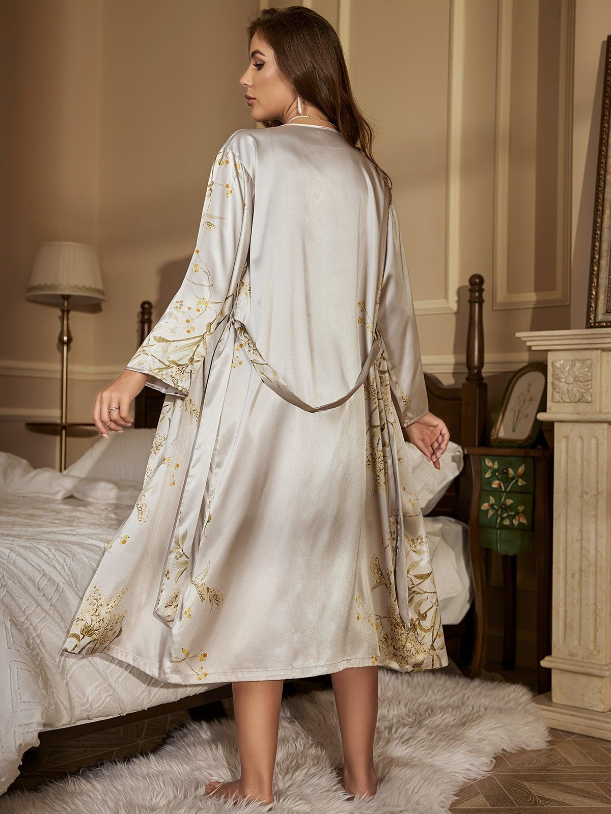 Classic Vintage Dress with a Flattering Fit