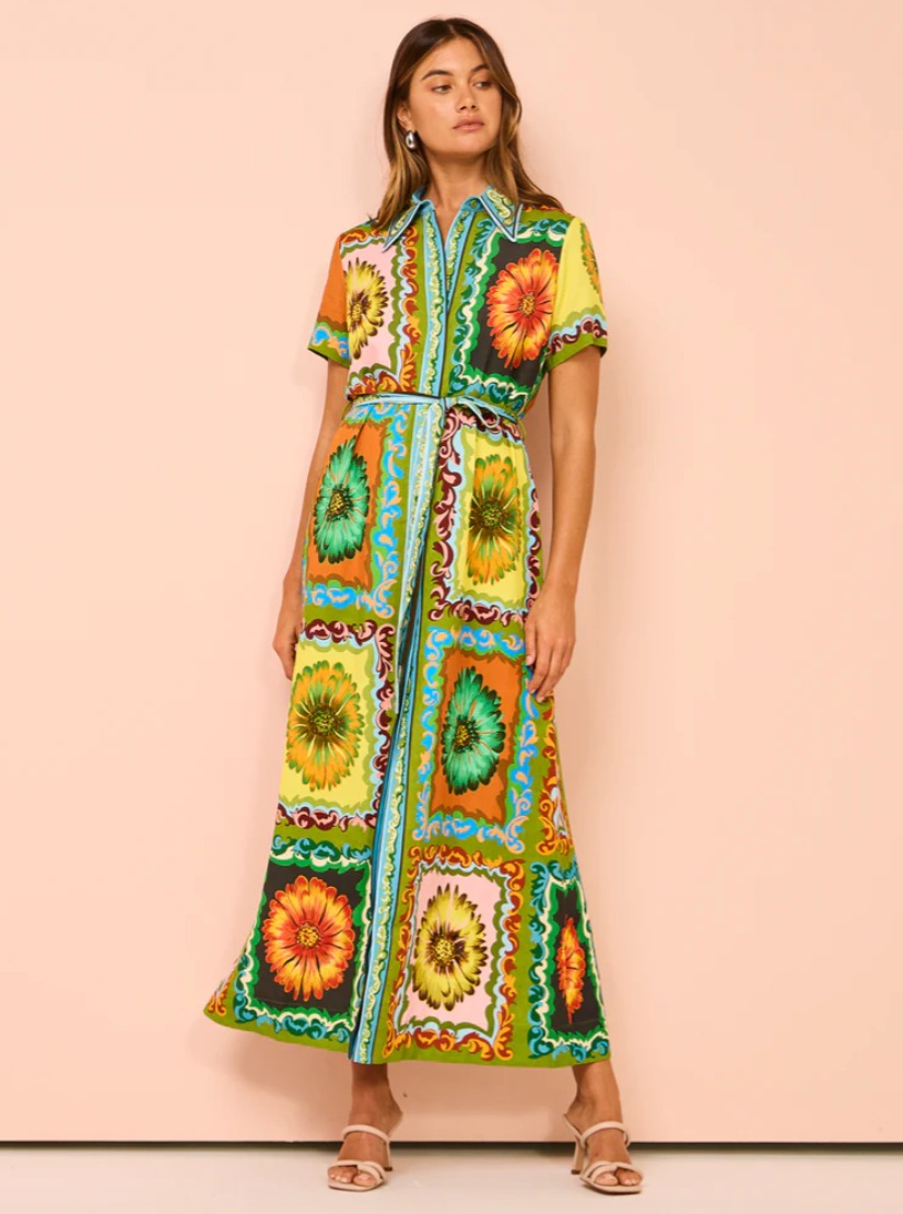 Gracefully Styled Dress for Any Occasion