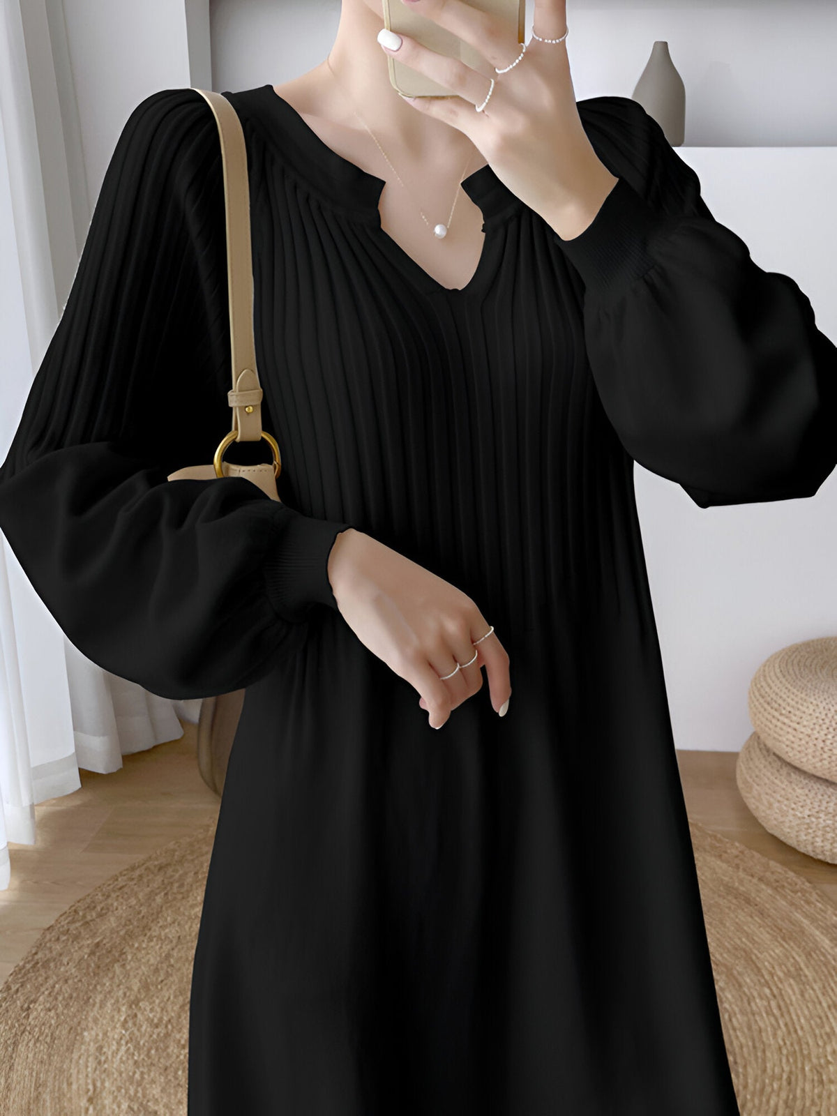 Classic Vintage Dress with a Flattering Fit