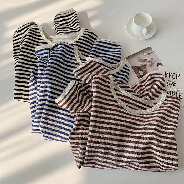 Effortlessly Elegant Sweater with a Timeless Design