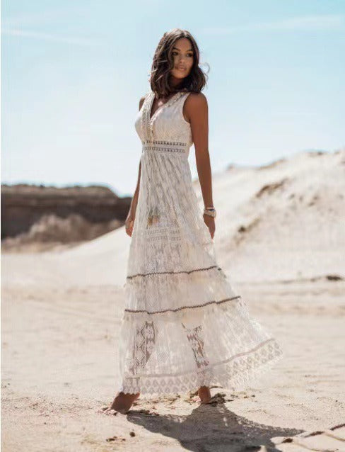 Effortlessly Elegant Dress with a Timeless Design