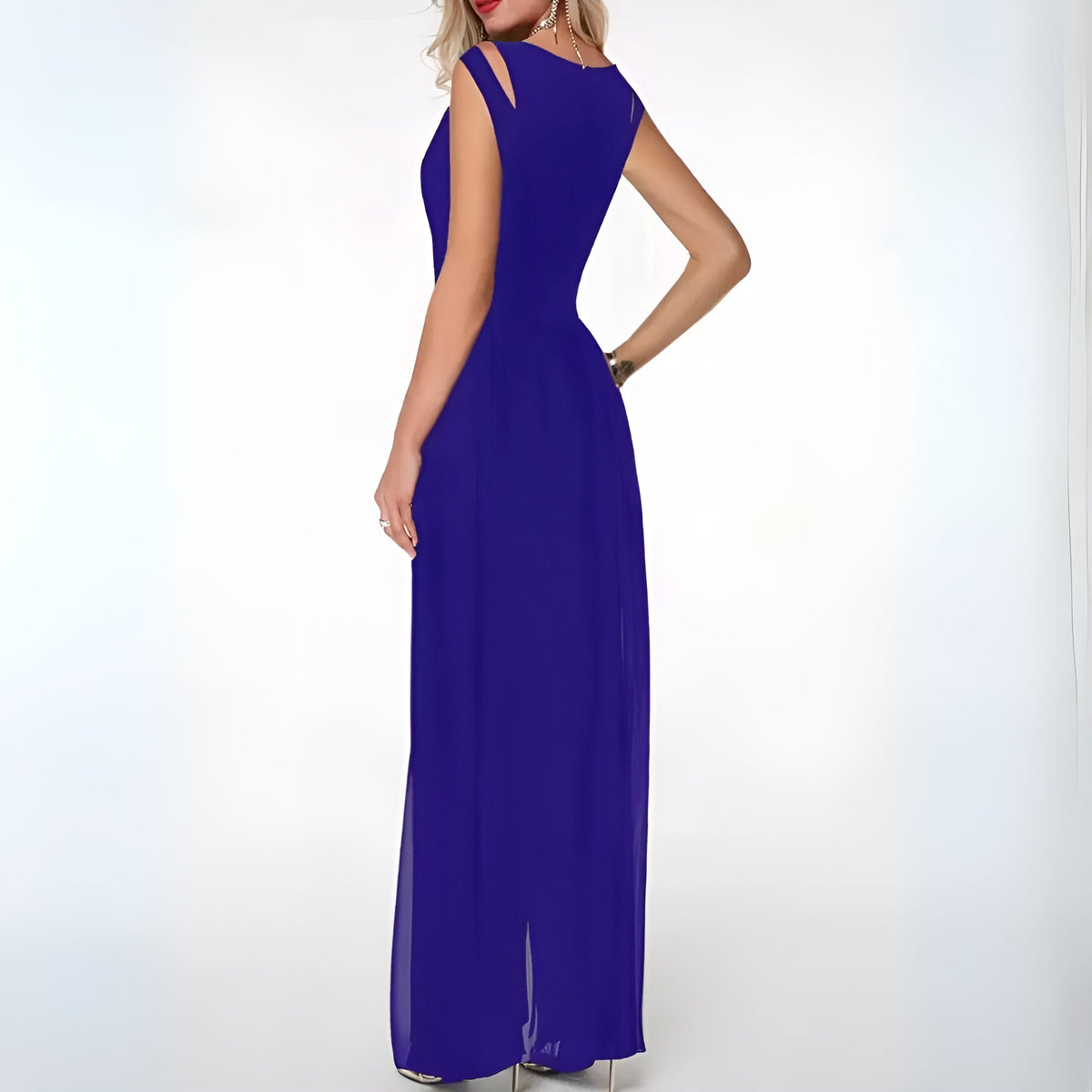 Sophisticated Dress with a Clean Classic Look
