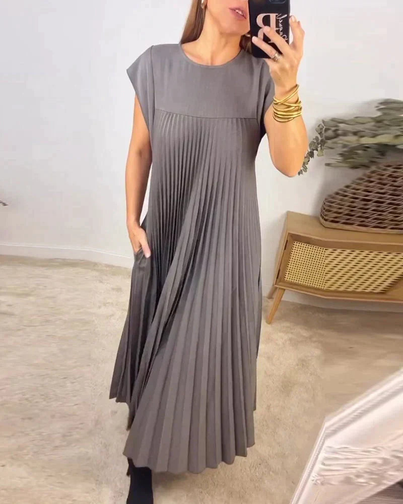 Polished Dress with an Effortless Classic Look