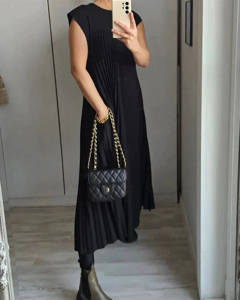 Polished Dress with an Effortless Classic Look