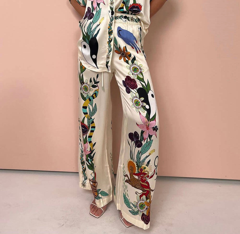 Gracefully Styled Blouse for Any Occasion