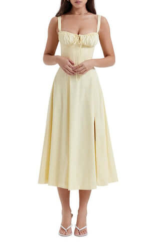 Gracefully Styled Dress for Any Occasion