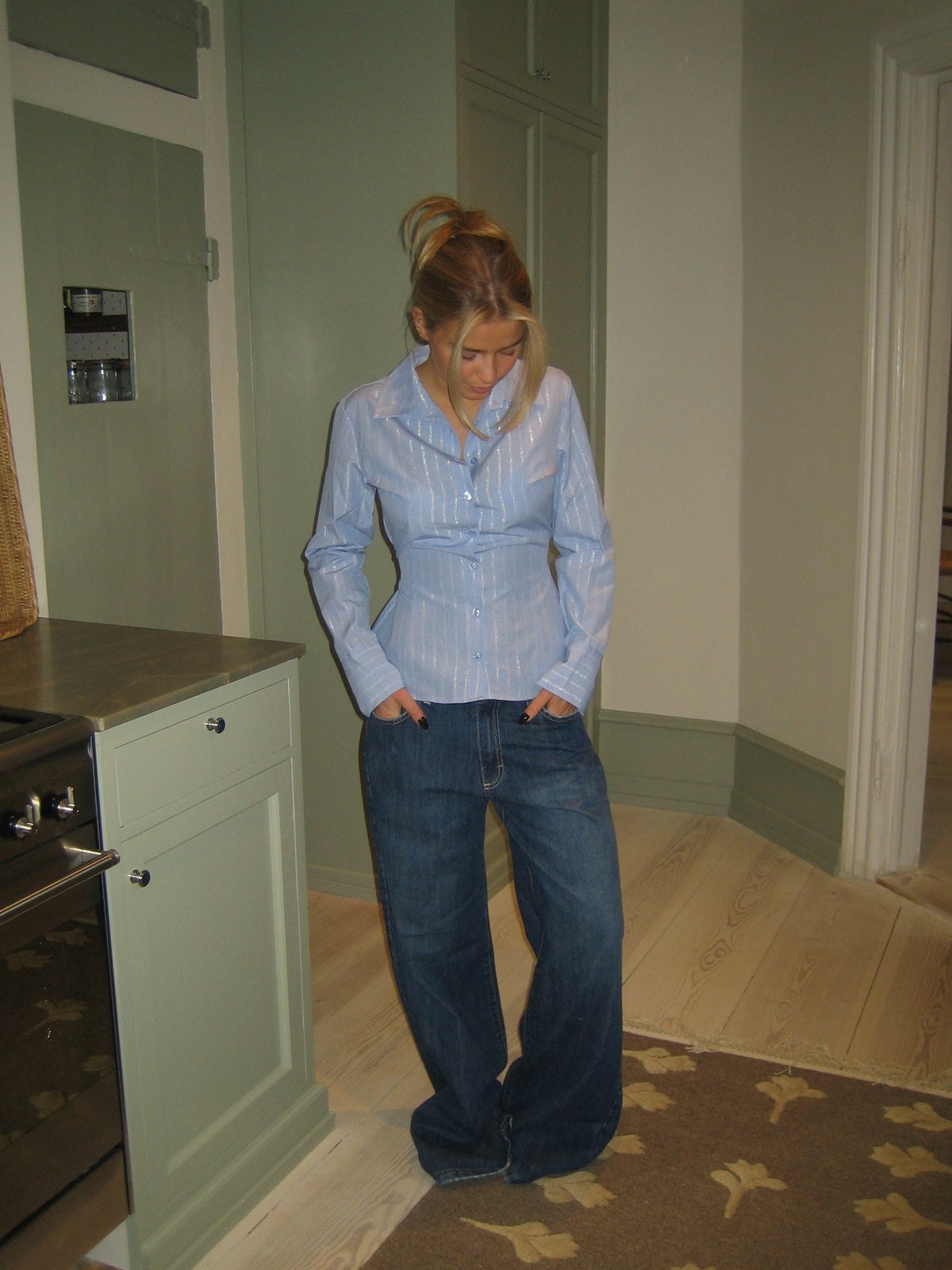Classic Vintage Blouse with a Flattering Fit