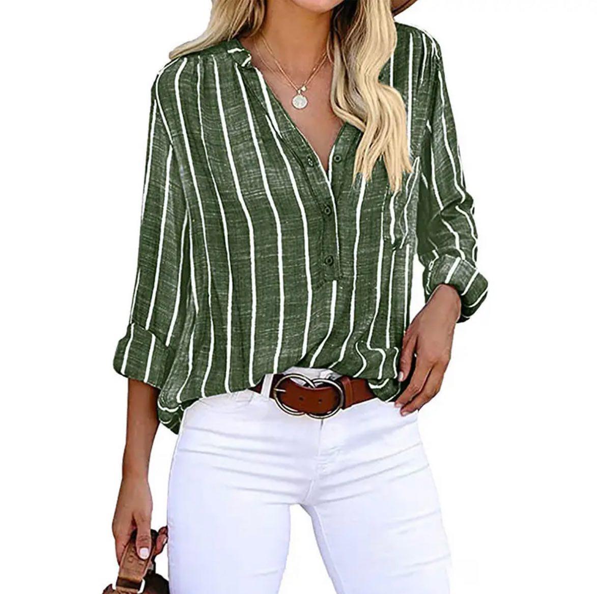 Sophisticated Blouse with a Clean Classic Look