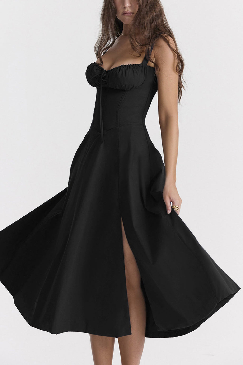 Effortlessly Elegant Dress with a Timeless Design
