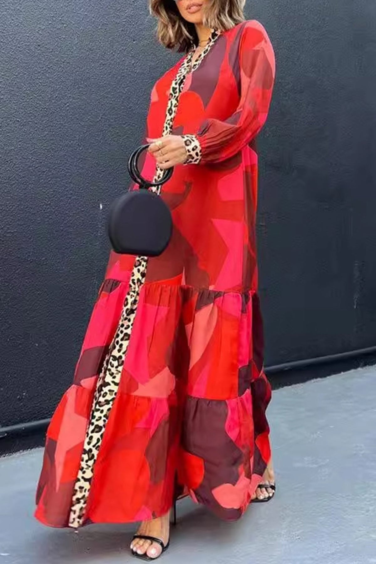 Classic Vintage Dress with a Flattering Fit
