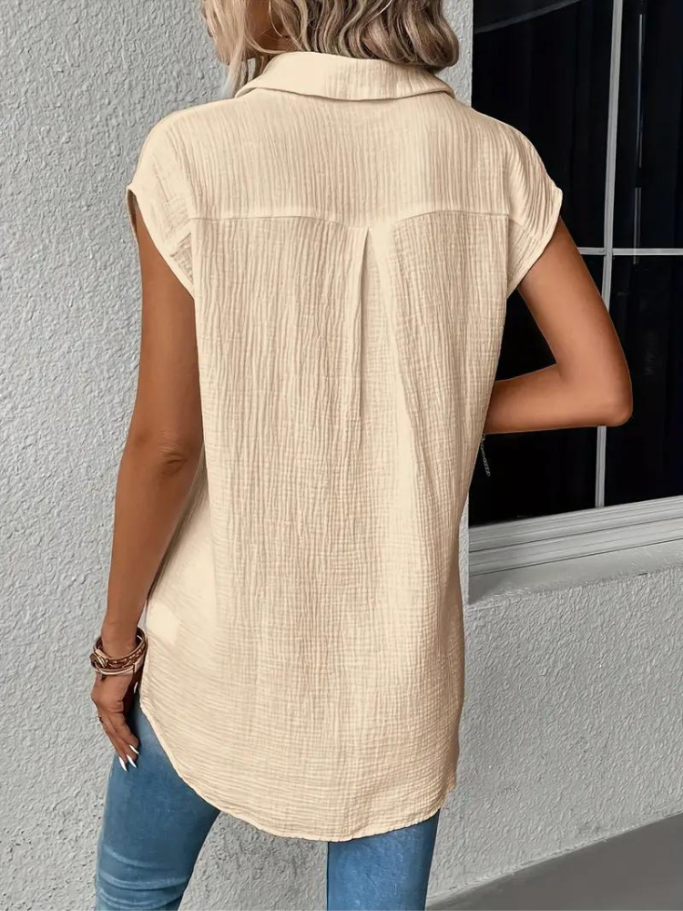 Classic Vintage Blouse with a Flattering Fit