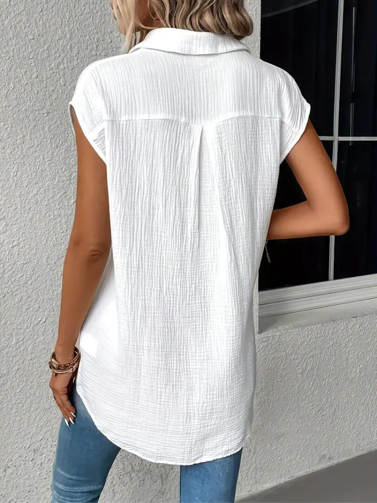 Classic Vintage Blouse with a Flattering Fit