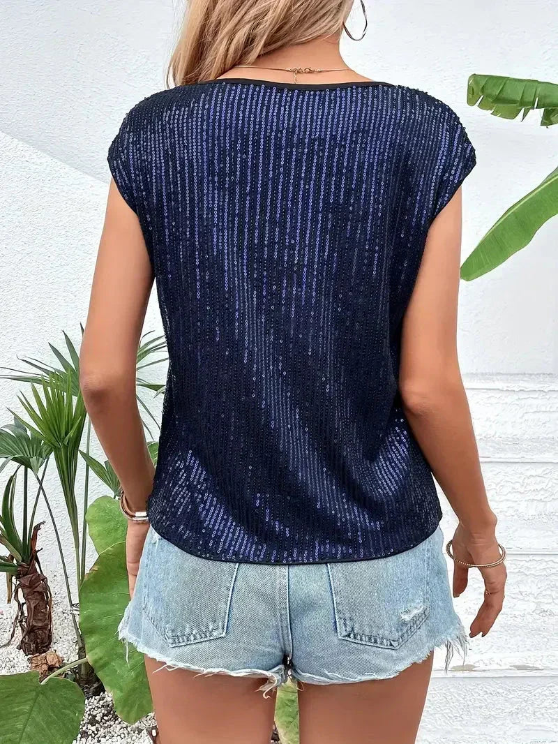Effortlessly Elegant Blouse with a Timeless Design