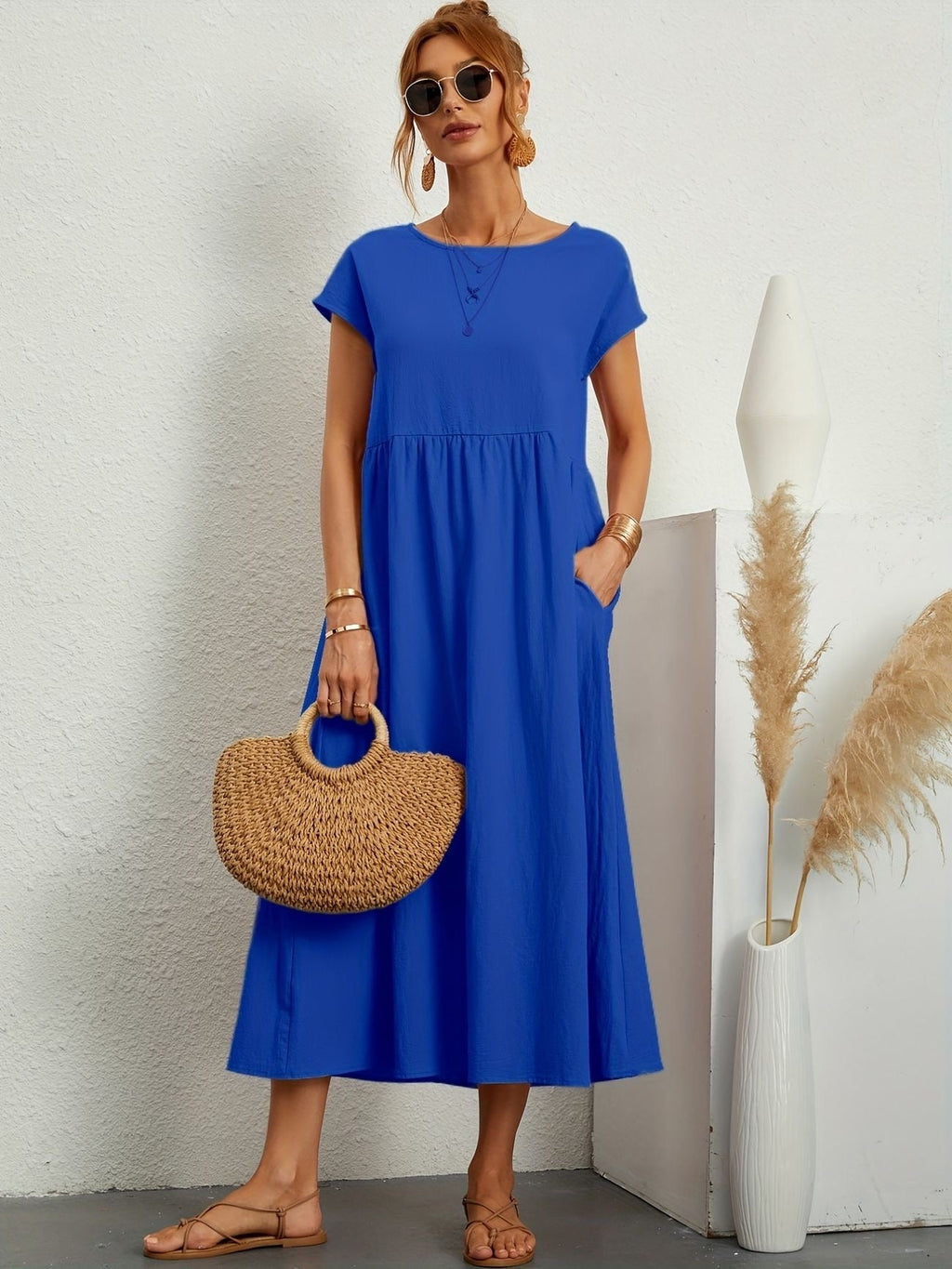 Gracefully Styled Dress for Any Occasion