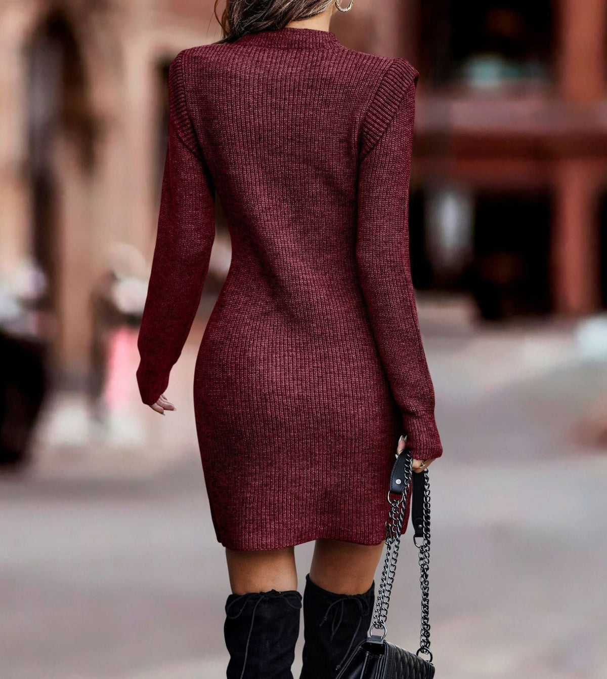 Well Tailored Dress with a Graceful Silhouette