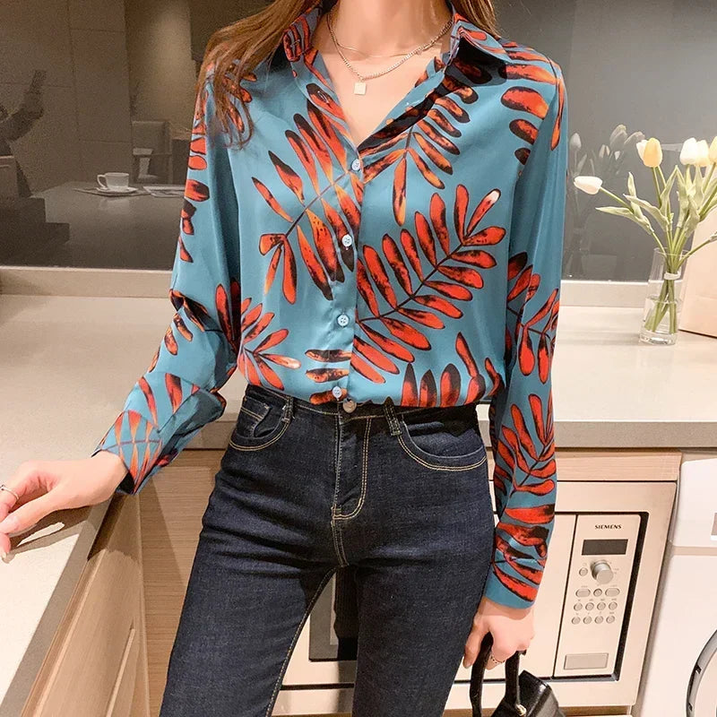Effortlessly Elegant Blouse with a Timeless Design