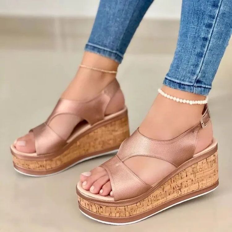 Graceful Orthopedic Sandals for Modern Look