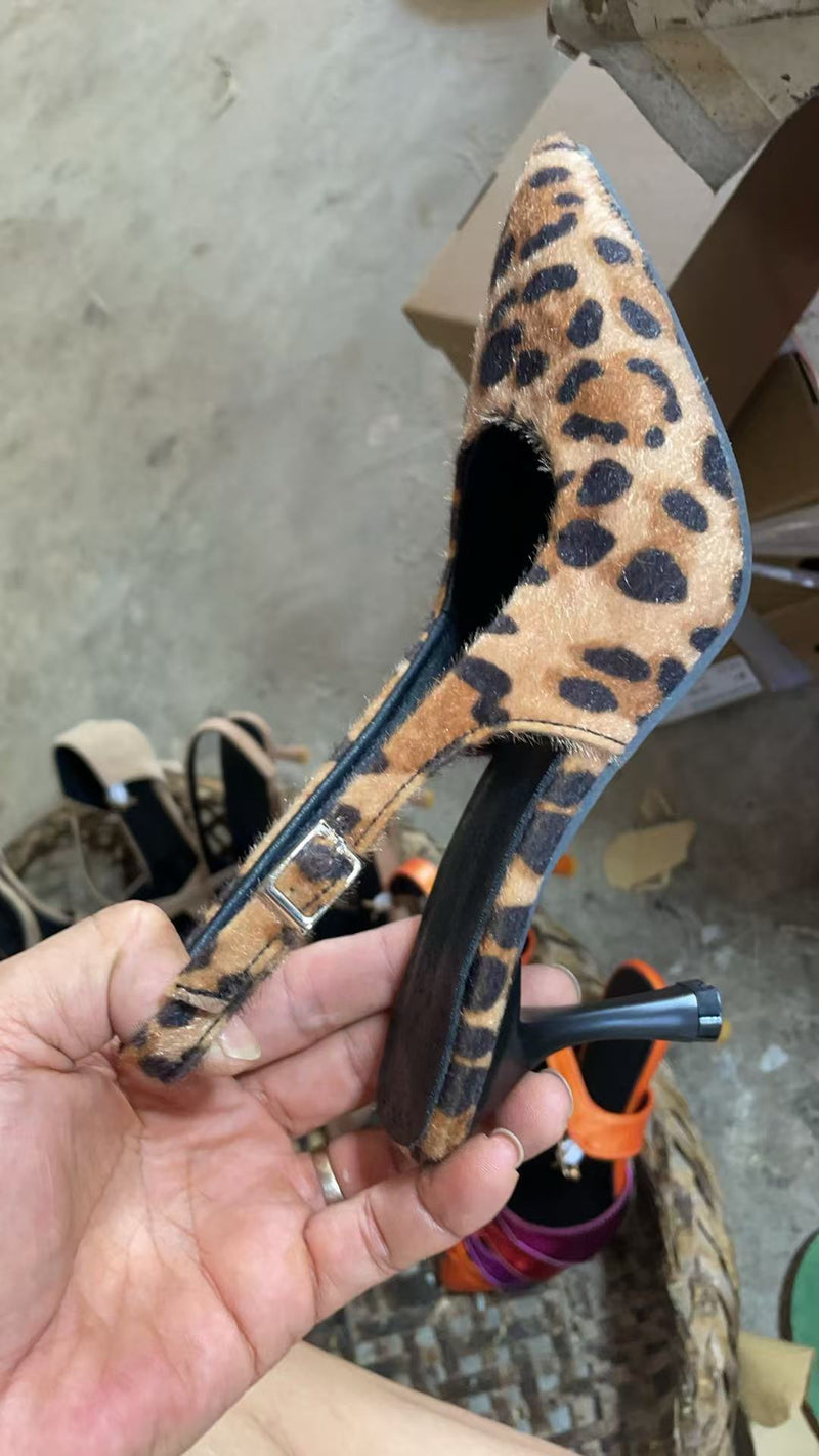 Chic Orthopedic Sandals with Unique Design