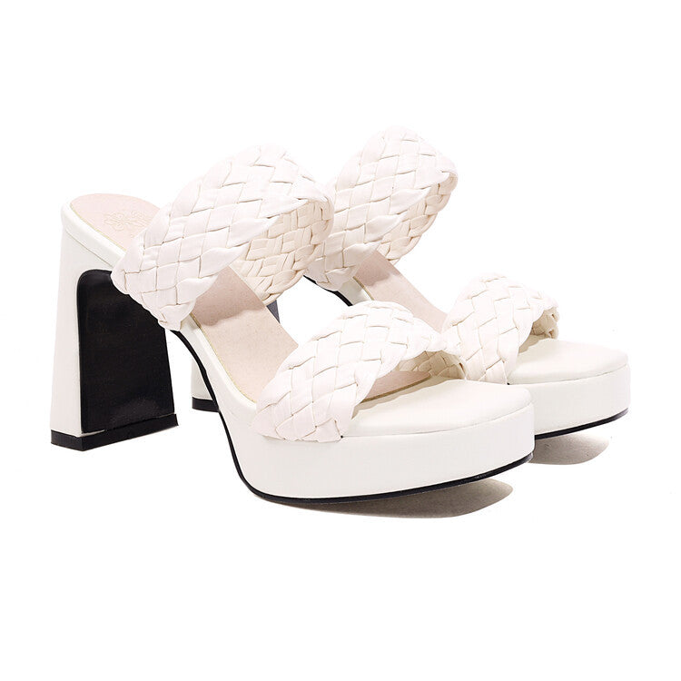 Chic Orthopedic Sandals with Unique Design