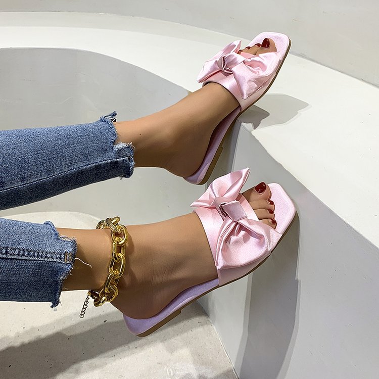 Graceful Orthopedic Sandals for Modern Look