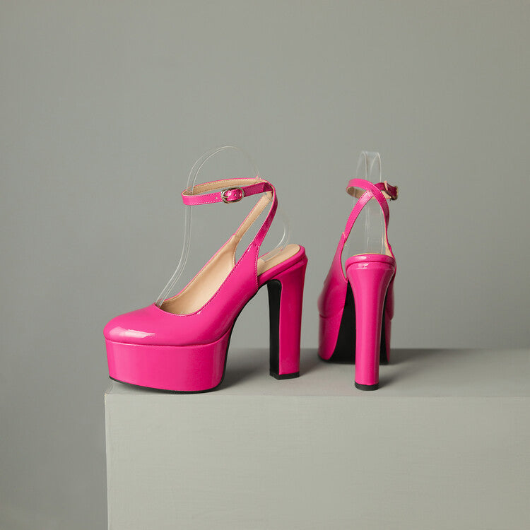 Chic Orthopedic Sandals with Unique Design