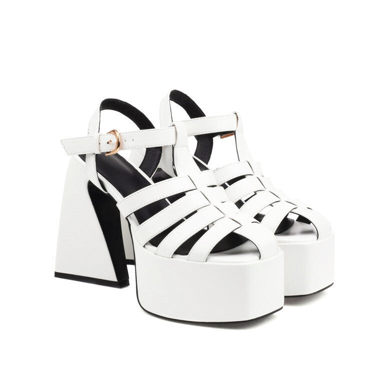 Graceful Orthopedic Sandals for Modern Look