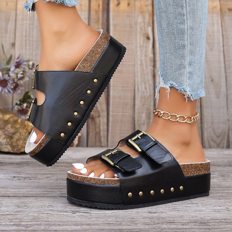 Chic Orthopedic Sandals with Unique Design